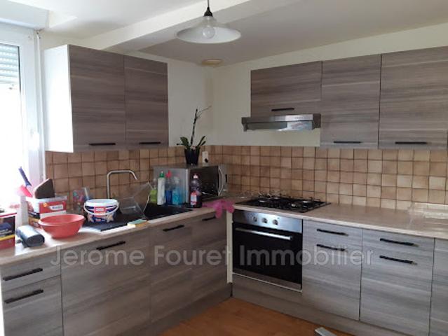 Vente Appartement 2 pièces 170 m2 Egletons