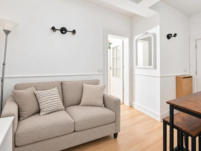 Vente Appartement 2 pièces 26 m2 Courbevoie