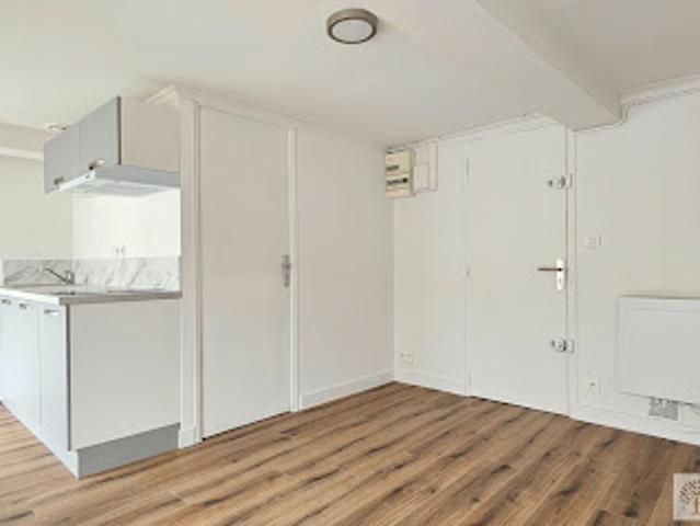 Vente Appartement 2 pièces 28.4 m2 Saintes