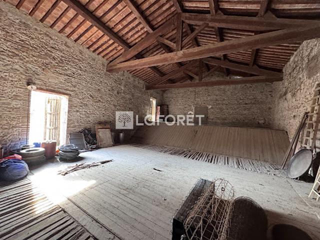 Vente Appartement 2 pièces 300 m2 Claira