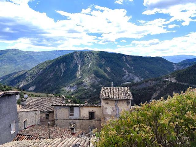 Vente Appartement 2 pièces 38 m2 La Croix sur Roudoule