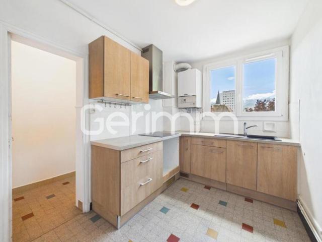 Vente Appartement 2 pièces + cuisine 45 m² 99 500