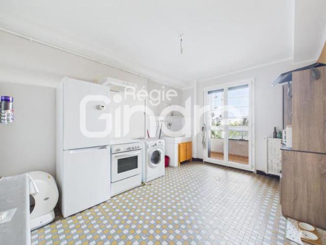 Vente Appartement 2 pièces + cuisine 69 m² 245 000