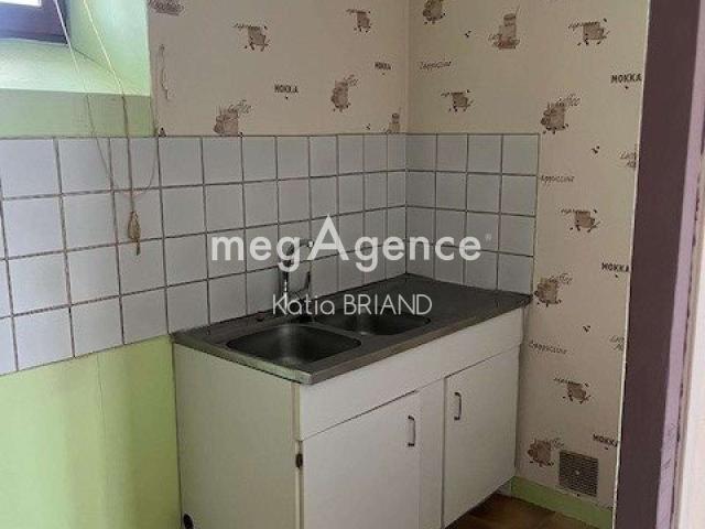 Vente appartement 2 pièces Laval Centre Ville Cathédrale 53