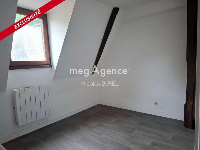 Vente appartement 2 pièces Laval Centre Ville Cathédrale 53