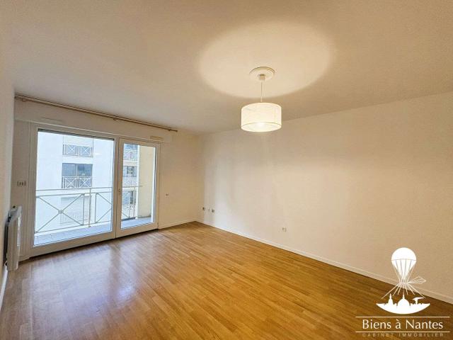 Vente appartement 2 pièces Nantes Saint Clément Jardin des plantes 44