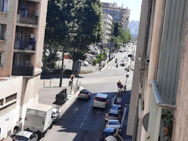 Vente Appartement 2 pièces 30 m2 Marseille 8ème