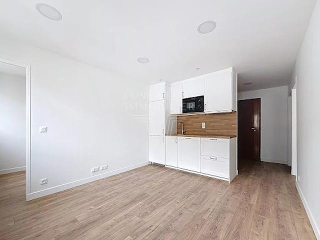 Vente Appartement 3 pièces 47.8 m2 Paris 15ème