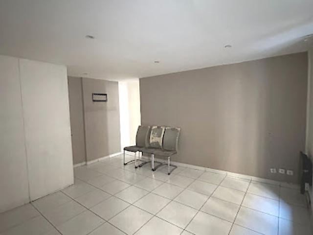 Vente Appartement 3 pièces 48.81 m2 Marseille 1er