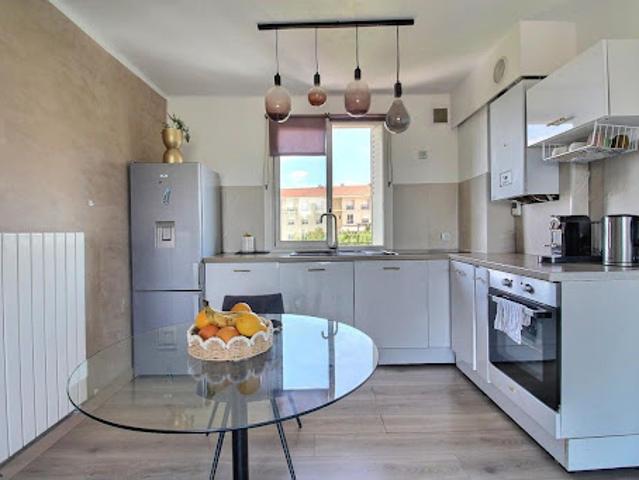 Vente Appartement 3 pièces 49.12 m2 Marseille 13ème