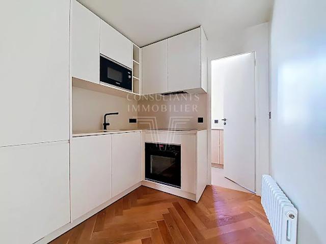Vente Appartement 3 pièces 53.59 m2 Paris 7ème