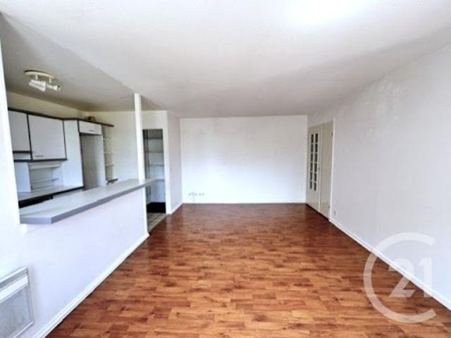 Vente Appartement 3 pièces 53.82 m2 Courbevoie