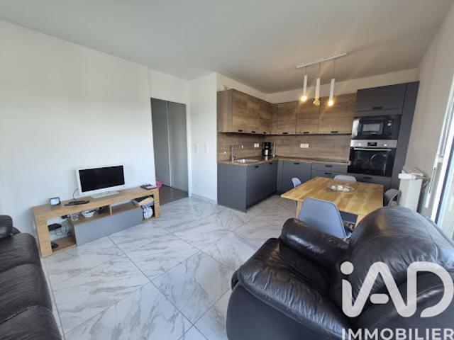 Vente Appartement 3 pièces 53 m2 Cergy