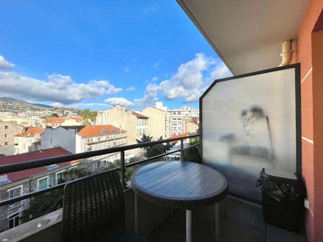 Vente Appartement 3 pièces 51.17 m2 Nice