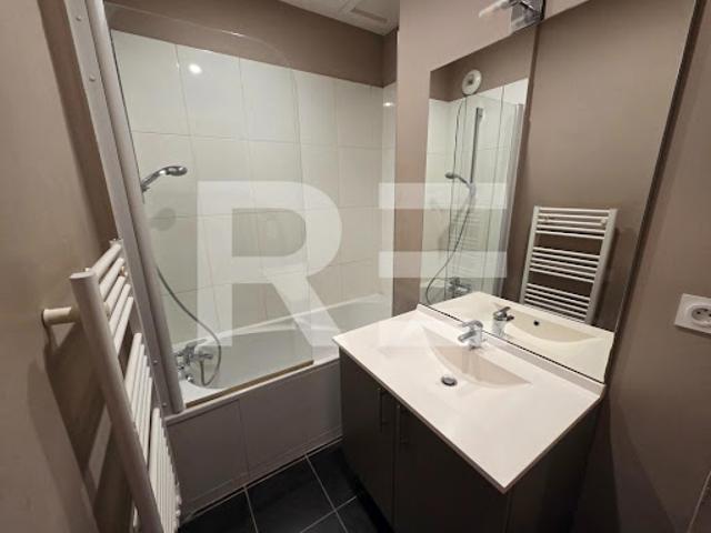 Vente Appartement 3 pièces 57.41 m2 Nimes