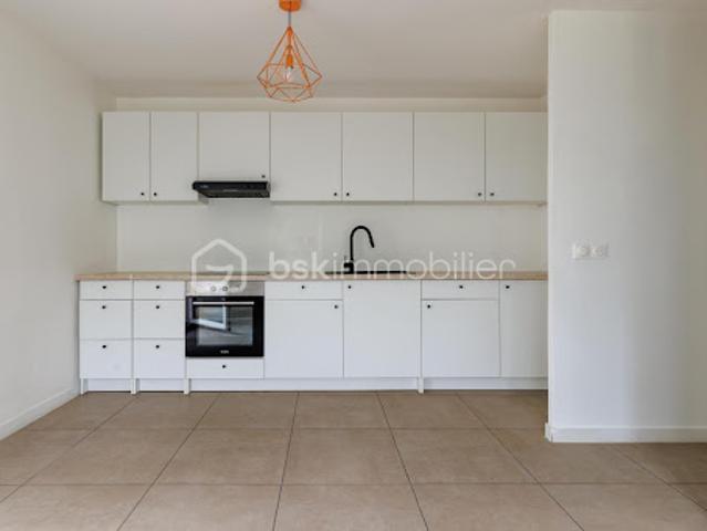 Vente Appartement 3 pièces 57.05 m2 Vaulx en Velin