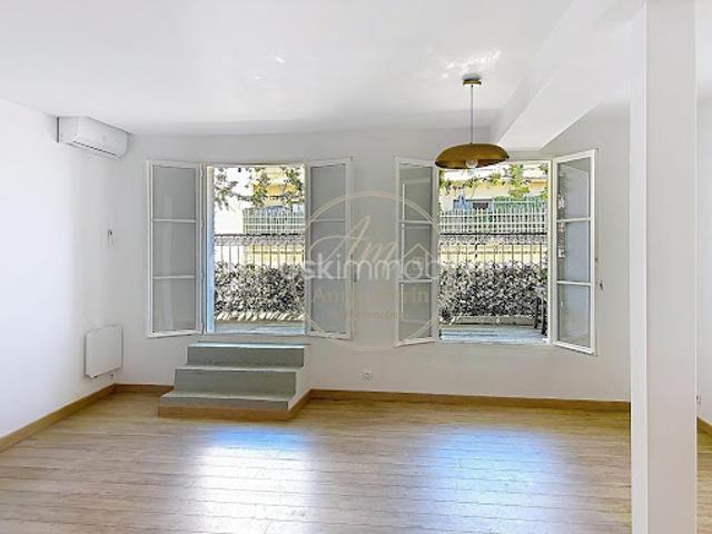Vente Appartement 3 pièces 57.31 m2 Toulon