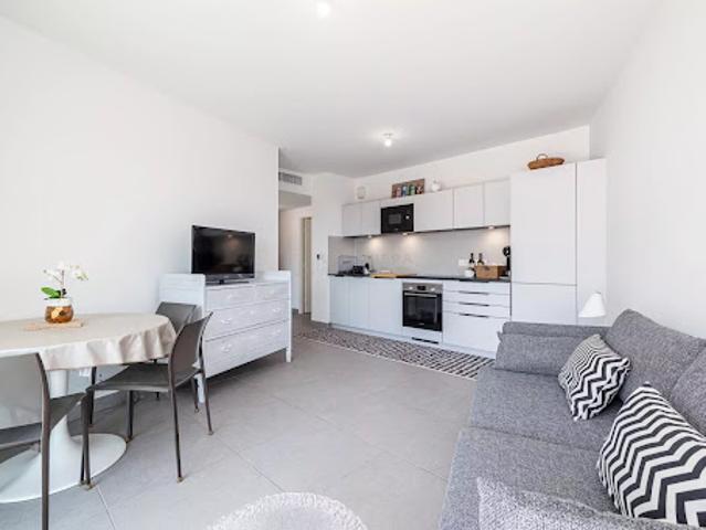 Vente Appartement 3 pièces 57.38 m2 Menton