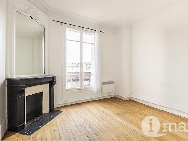 Vente Appartement 3 pièces 57 m2 Courbevoie