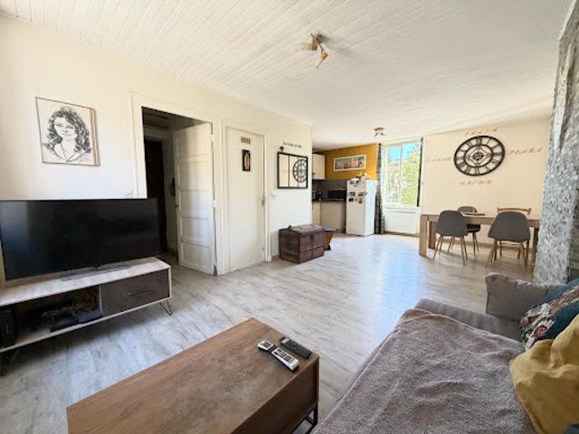 Vente Appartement 3 pièces 54 m2 Saint Pierre la Palud