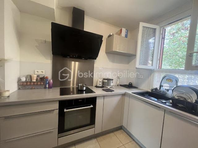 Vente Appartement 3 pièces 55.75 m2 Sainte genevieve des bois