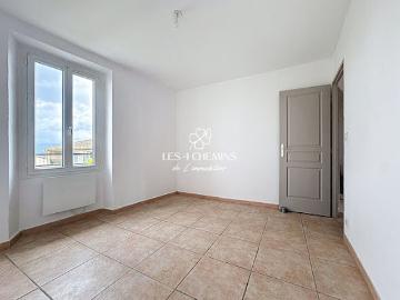 Vente Appartement 3 pièces 55.14 m2 Trets
