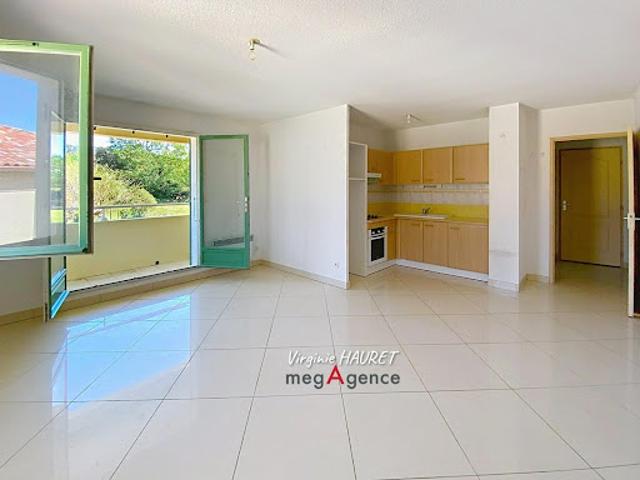 Vente Appartement 3 pièces 55 m2 Vinassan