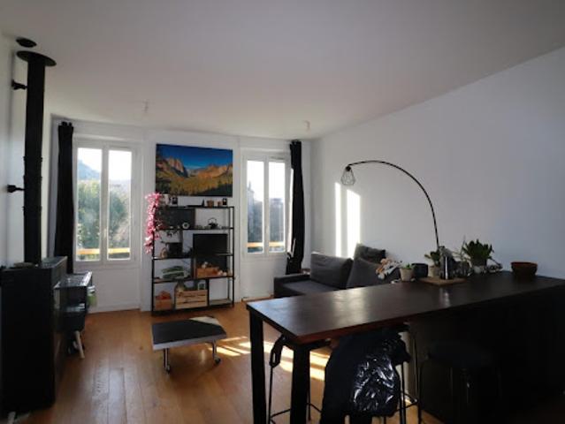 Vente Appartement 3 pièces 55 m2 Roquevaire