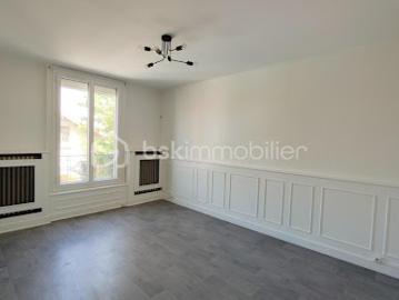 Vente Appartement 3 pièces 56.7 m2 Noisy le Sec