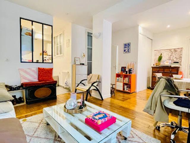 Vente Appartement 3 pièces 56.04 m2 Paris 9ème