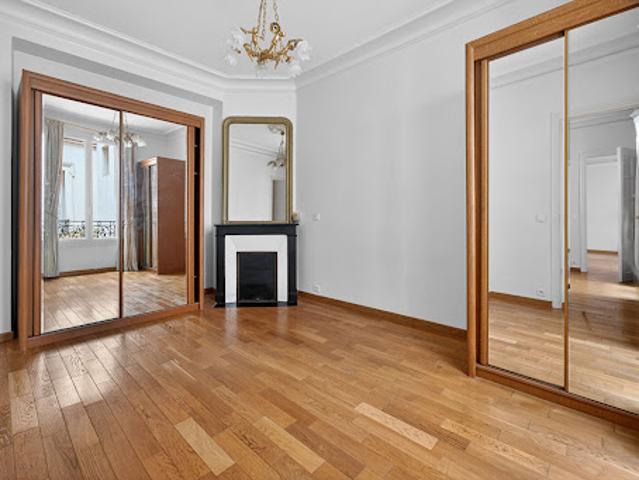 Vente Appartement 3 pièces 58.46 m2 Paris 17ème