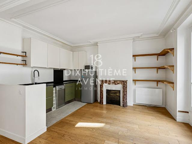 Vente Appartement 3 pièces 59 m2 Paris 18ème