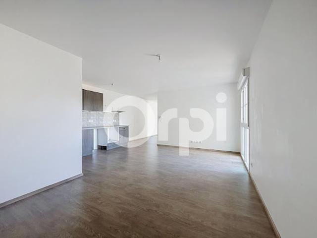 Vente Appartement 3 pièces 63.63 m2 Montereau Fault Yonne
