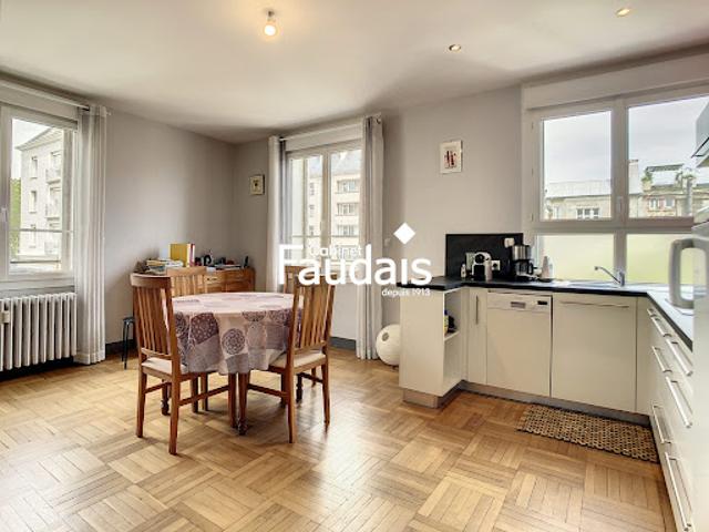 Vente Appartement 3 pièces 63.98 m2 Saint lo