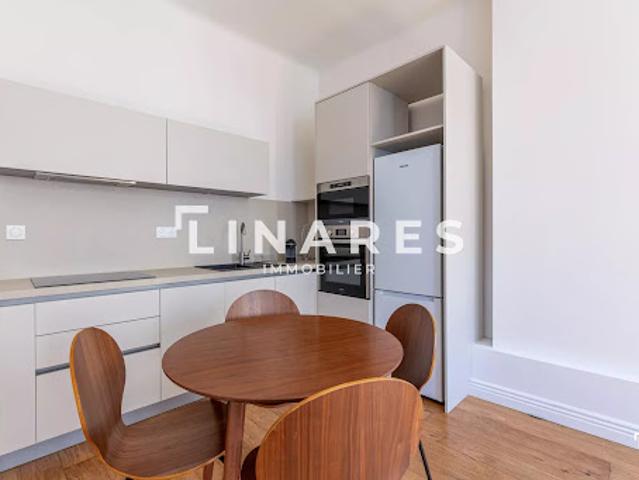 Vente Appartement 3 pièces 63 m2 Marseille 1er