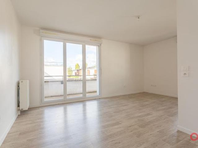 Vente Appartement 3 pièces 60.59 m2 Sainte genevieve des bois