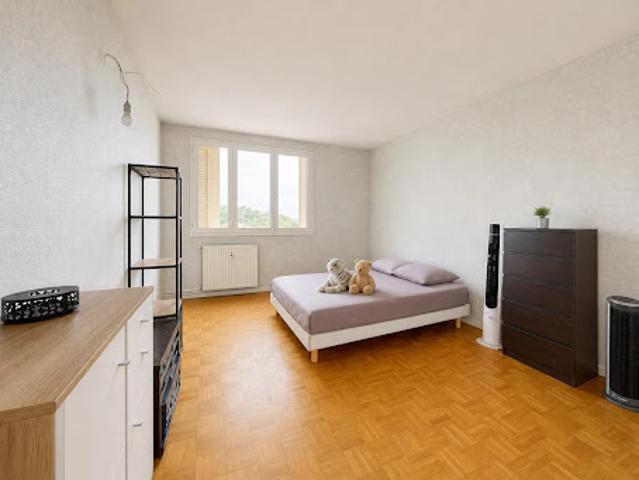 Vente Appartement 3 pièces 60.6 m2 Montluçon