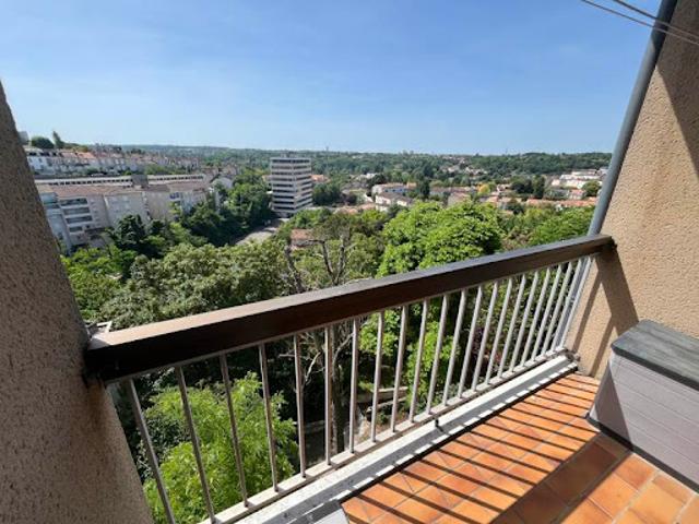 Vente Appartement 3 pièces 60 m2 Angouleme