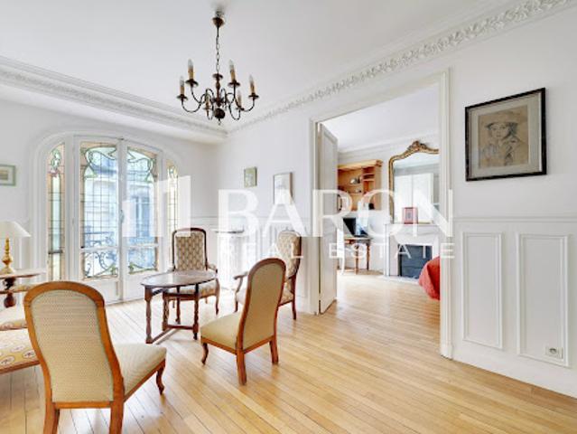 Vente Appartement 3 pièces 60 m2 Paris 17ème