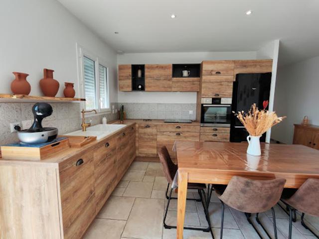 Vente Appartement 3 pièces 60 m2 Saint Maurice de Gourdans