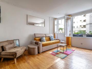 Vente Appartement 3 pièces 61.7 m2 Paris 15ème