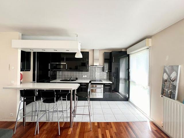 Vente Appartement 3 pièces 61.83 m2 Sainte genevieve des bois