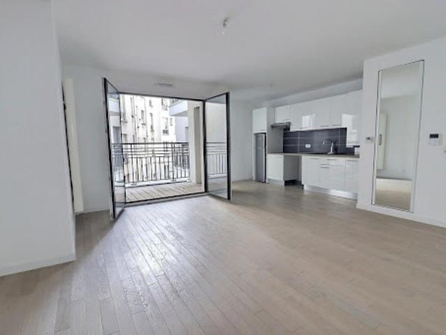 Vente Appartement 3 pièces 61.04 m2 Paris 20ème