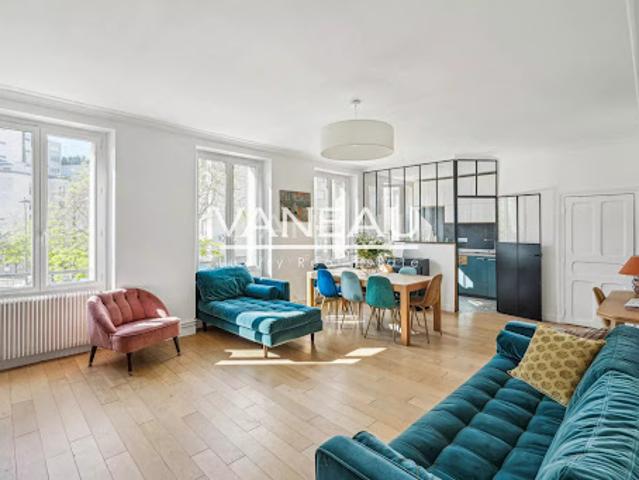 Vente Appartement 3 pièces 61.14 m2 Paris 16ème