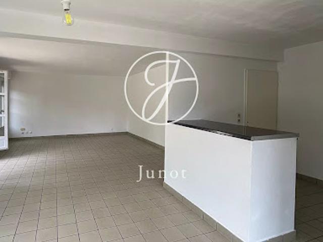 Vente Appartement 3 pièces 61.28 m2 Lille