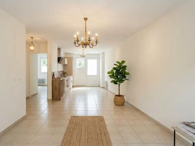 Vente Appartement 3 pièces 61 m2 Belcodène