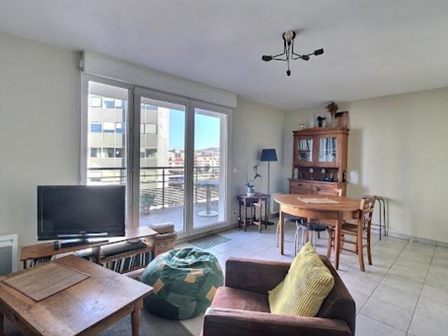 Vente Appartement 3 pièces 61 m2 Marseille 2ème