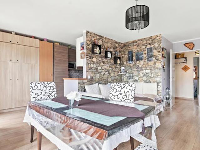 Vente Appartement 3 pièces 61 m2 Montreuil