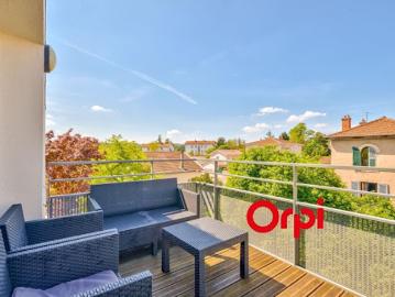 Vente Appartement 3 pièces 61 m2 Pierre benite