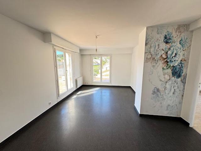 Vente Appartement 3 pièces 61.11 m2 Saint Laurent du Var